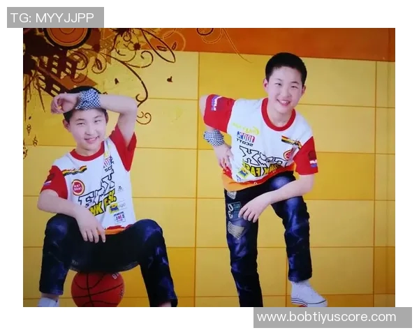 理查德感慨成长岁月与勇士老将同行每日见证他们的伟大成就无比荣幸